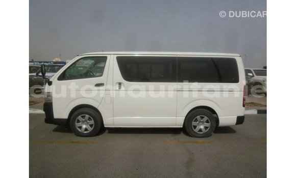 Acheter Import Voiture Toyota Hiace Blanc à Import - Dubai, Adrar Acheter Import Voiture Toyota Hiace Blanc à Import - Dubai, Adrar