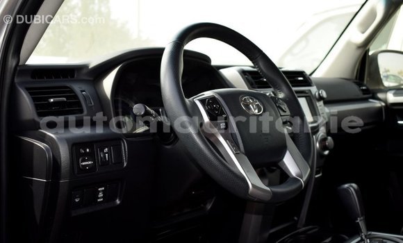 Acheter Import Utilitaire Toyota HiAce Autre à Import - Dubai, Adrar Acheter Import Utilitaire Toyota HiAce Autre à Import - Dubai, Adrar