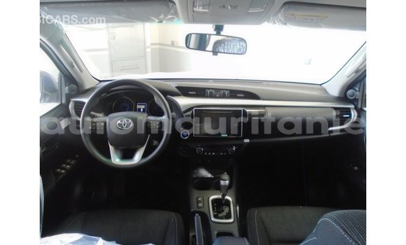 Buy Import Toyota Hilux White Car in Import - Dubai in Adrar Buy Import Toyota Hilux White Car in Import - Dubai in Adrar