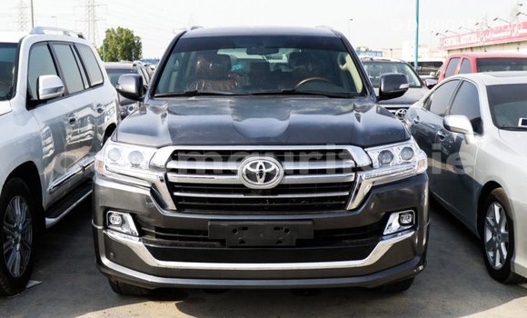 Acheter Import Voiture Toyota Land Cruiser Noir à Import - Dubai, Adrar Acheter Import Voiture Toyota Land Cruiser Noir à Import - Dubai, Adrar