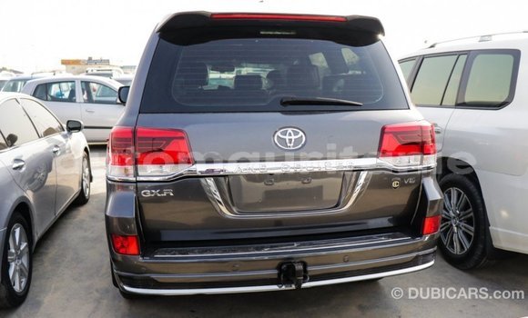 Acheter Import Voiture Toyota Land Cruiser Noir à Import - Dubai, Adrar Acheter Import Voiture Toyota Land Cruiser Noir à Import - Dubai, Adrar