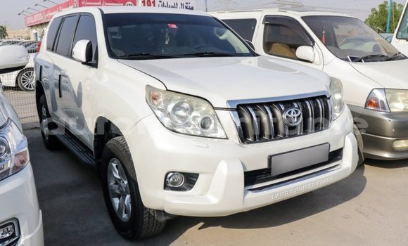 Acheter Import Voiture Toyota Prado Blanc à Import - Dubai, Adrar Acheter Import Voiture Toyota Prado Blanc à Import - Dubai, Adrar
