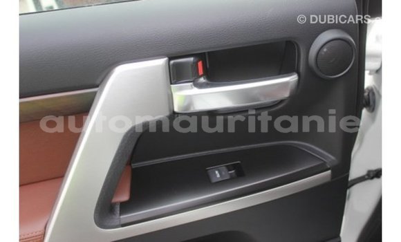 Buy Import Toyota Land Cruiser White Car in Import - Dubai in Adrar Buy Import Toyota Land Cruiser White Car in Import - Dubai in Adrar