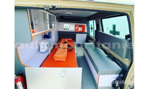 Buy Import Toyota Land Cruiser Beige Car in Import - Dubai in Adrar Buy Import Toyota Land Cruiser Beige Car in Import - Dubai in Adrar