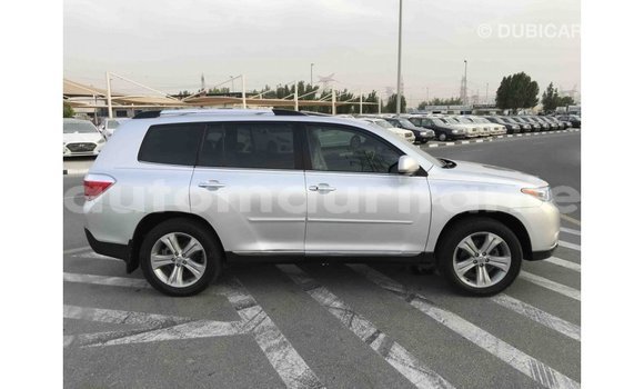 Acheter Import Voiture Toyota Highlander Autre à Import - Dubai, Adrar Acheter Import Voiture Toyota Highlander Autre à Import - Dubai, Adrar