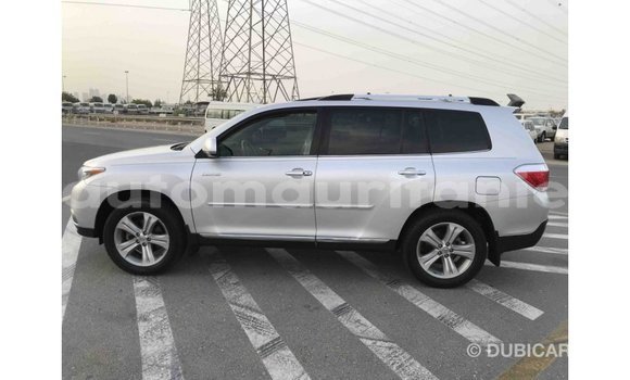Acheter Import Voiture Toyota Highlander Autre à Import - Dubai, Adrar Acheter Import Voiture Toyota Highlander Autre à Import - Dubai, Adrar