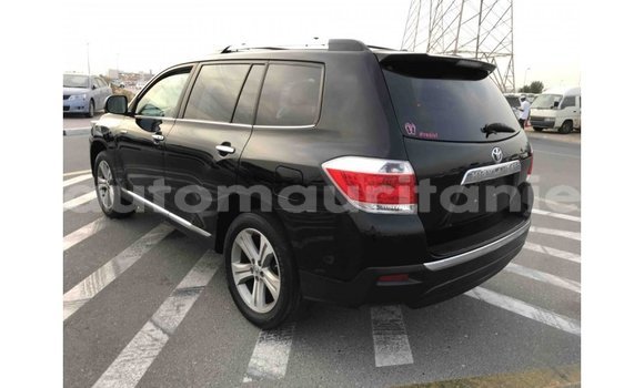 Acheter Import Voiture Toyota Highlander Noir à Import - Dubai, Adrar Acheter Import Voiture Toyota Highlander Noir à Import - Dubai, Adrar