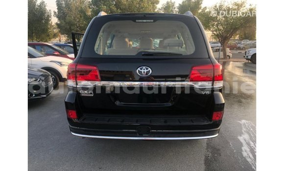 Acheter Import Voiture Toyota Land Cruiser Noir à Import - Dubai, Adrar Acheter Import Voiture Toyota Land Cruiser Noir à Import - Dubai, Adrar