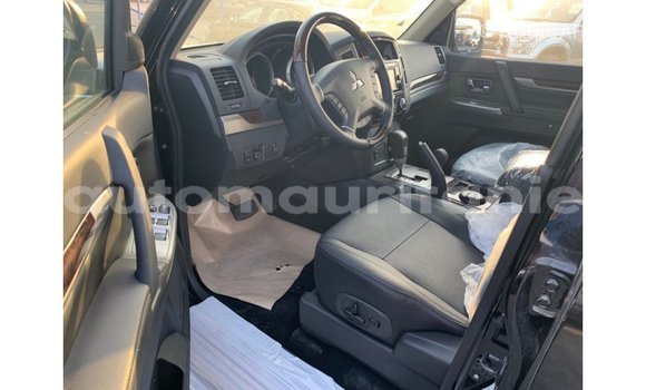 Acheter Import Voiture Mitsubishi Pajero Noir à Import - Dubai, Adrar Acheter Import Voiture Mitsubishi Pajero Noir à Import - Dubai, Adrar