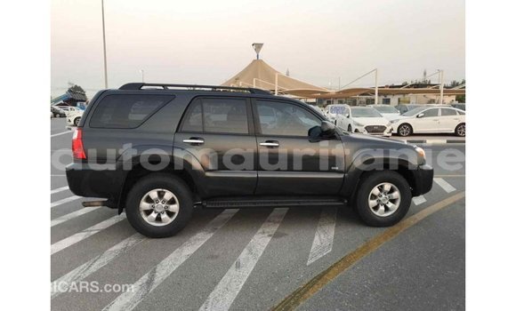 Acheter Import Utilitaire Toyota HiAce Noir à Import - Dubai, Adrar Acheter Import Utilitaire Toyota HiAce Noir à Import - Dubai, Adrar