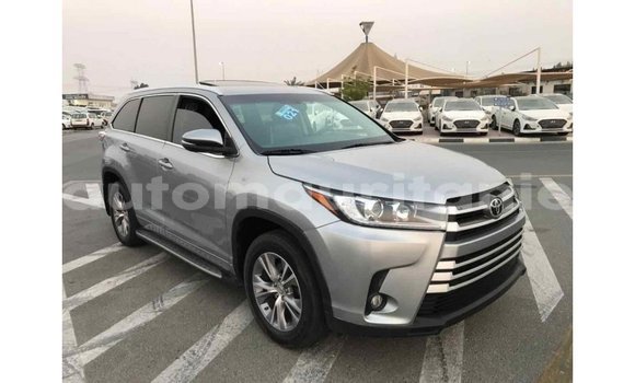 Acheter Import Voiture Toyota Highlander Autre à Import - Dubai, Adrar Acheter Import Voiture Toyota Highlander Autre à Import - Dubai, Adrar