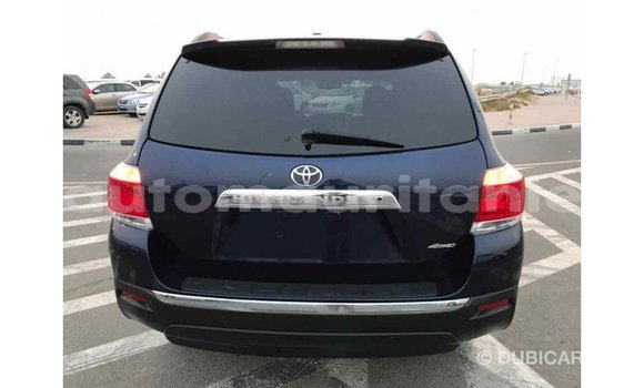 Acheter Import Voiture Toyota Highlander Bleu à Import - Dubai, Adrar Acheter Import Voiture Toyota Highlander Bleu à Import - Dubai, Adrar