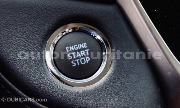 Acheter Import Voiture Toyota Land Cruiser Blanc à Import - Dubai, Adrar Acheter Import Voiture Toyota Land Cruiser Blanc à Import - Dubai, Adrar