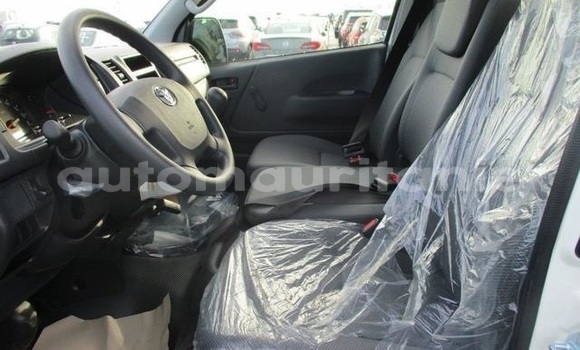 Buy Used Toyota Hiace White Car in Nouakchott in West Nouakchott Buy Used Toyota Hiace White Car in Nouakchott in West Nouakchott