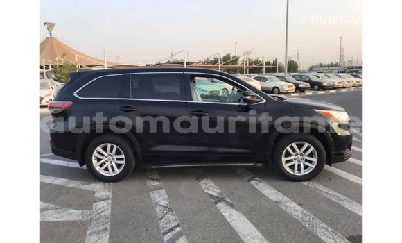 Acheter Import Voiture Toyota Highlander Noir à Import - Dubai, Adrar Acheter Import Voiture Toyota Highlander Noir à Import - Dubai, Adrar