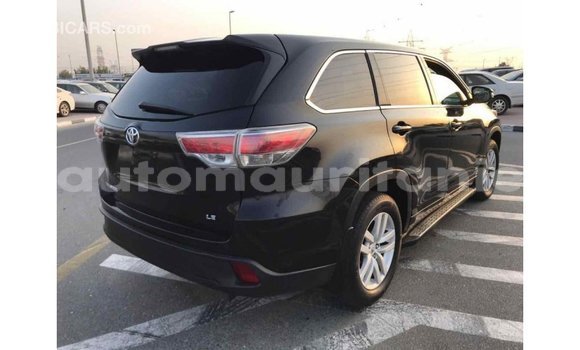 Acheter Import Voiture Toyota Highlander Noir à Import - Dubai, Adrar Acheter Import Voiture Toyota Highlander Noir à Import - Dubai, Adrar