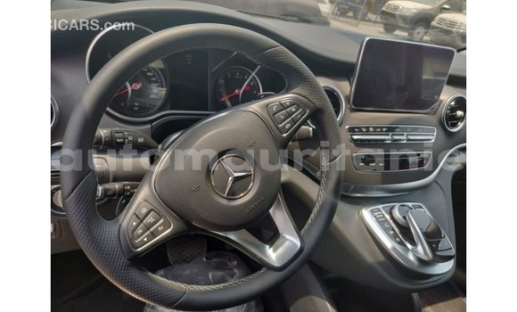Buy Import Mercedes-Benz 250 Black Car in Import - Dubai in Adrar Buy Import Mercedes-Benz 250 Black Car in Import - Dubai in Adrar