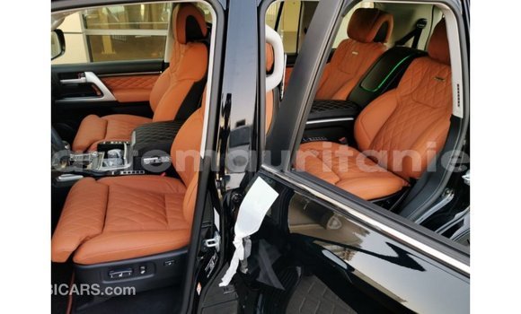 Buy Import Toyota Land Cruiser Black Car in Import - Dubai in Adrar Buy Import Toyota Land Cruiser Black Car in Import - Dubai in Adrar