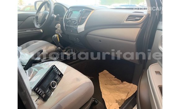 Acheter Import Voiture Mitsubishi L200 Noir à Import - Dubai, Adrar Acheter Import Voiture Mitsubishi L200 Noir à Import - Dubai, Adrar