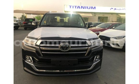 Acheter Import Voiture Toyota Land Cruiser Noir à Import - Dubai, Adrar Acheter Import Voiture Toyota Land Cruiser Noir à Import - Dubai, Adrar