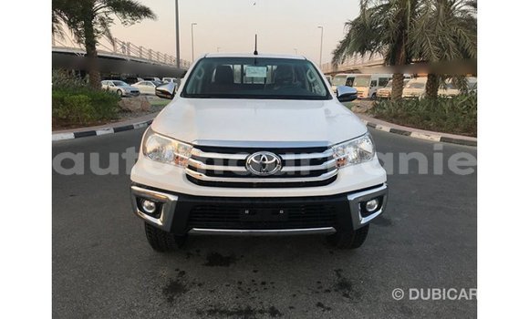 Buy Import Toyota Hilux White Car in Import - Dubai in Adrar Buy Import Toyota Hilux White Car in Import - Dubai in Adrar