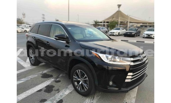 Acheter Import Voiture Toyota Highlander Noir à Import - Dubai, Adrar Acheter Import Voiture Toyota Highlander Noir à Import - Dubai, Adrar