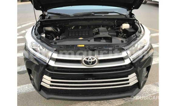 Acheter Import Voiture Toyota Highlander Noir à Import - Dubai, Adrar Acheter Import Voiture Toyota Highlander Noir à Import - Dubai, Adrar