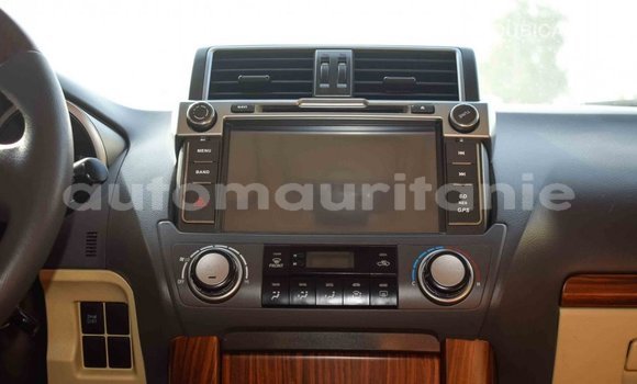 Acheter Import Voiture Toyota Prado Blanc à Import - Dubai, Adrar Acheter Import Voiture Toyota Prado Blanc à Import - Dubai, Adrar