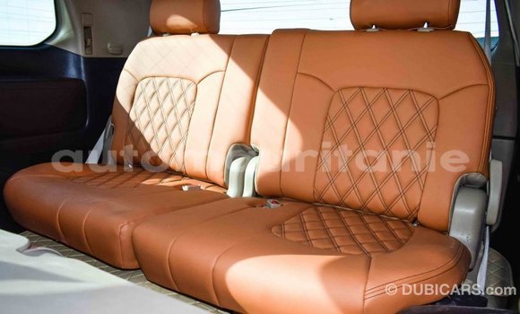 Acheter Import Voiture Toyota Land Cruiser Blanc à Import - Dubai, Adrar Acheter Import Voiture Toyota Land Cruiser Blanc à Import - Dubai, Adrar