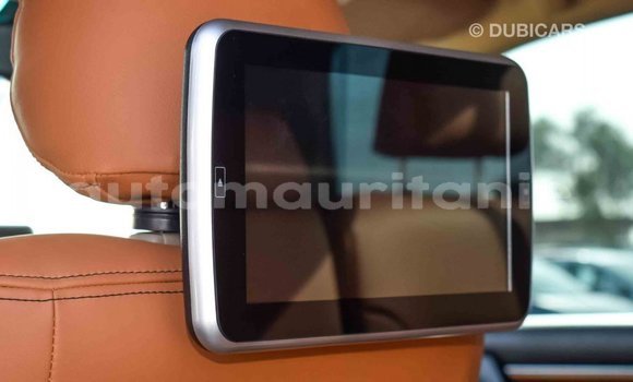 Acheter Import Voiture Toyota Land Cruiser Blanc à Import - Dubai, Adrar Acheter Import Voiture Toyota Land Cruiser Blanc à Import - Dubai, Adrar