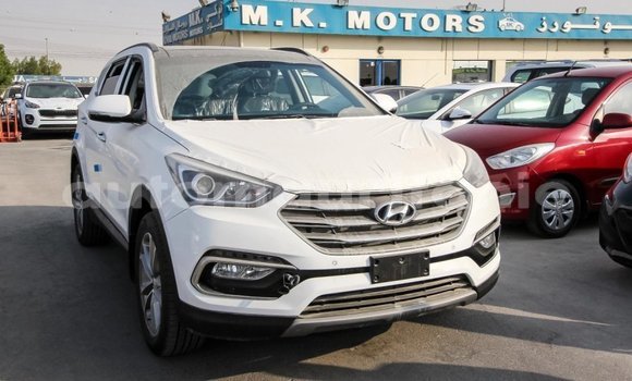Acheter Import Voiture Hyundai Santa Fe Blanc à Import - Dubai, Adrar Acheter Import Voiture Hyundai Santa Fe Blanc à Import - Dubai, Adrar
