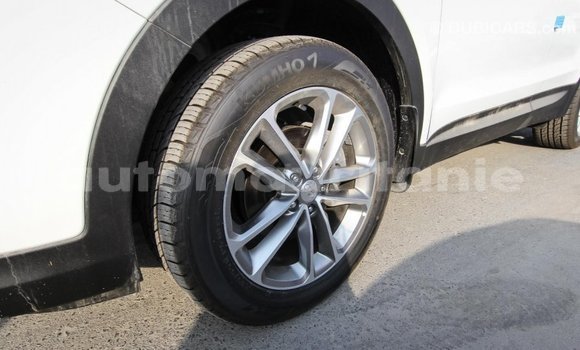 Acheter Import Voiture Hyundai Santa Fe Blanc à Import - Dubai, Adrar Acheter Import Voiture Hyundai Santa Fe Blanc à Import - Dubai, Adrar