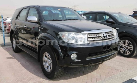 Acheter Import Voiture Toyota Fortuner Noir à Import - Dubai, Adrar Acheter Import Voiture Toyota Fortuner Noir à Import - Dubai, Adrar