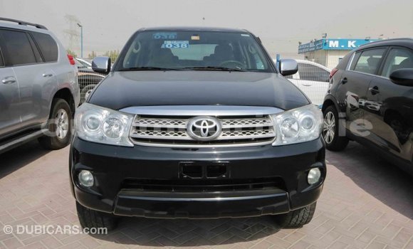 Acheter Import Voiture Toyota Fortuner Noir à Import - Dubai, Adrar Acheter Import Voiture Toyota Fortuner Noir à Import - Dubai, Adrar
