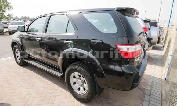 Acheter Import Voiture Toyota Fortuner Noir à Import - Dubai, Adrar Acheter Import Voiture Toyota Fortuner Noir à Import - Dubai, Adrar