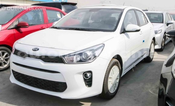 Acheter Import Voiture Kia Rio Blanc à Import - Dubai, Adrar Acheter Import Voiture Kia Rio Blanc à Import - Dubai, Adrar