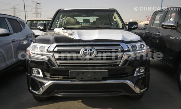 Acheter Import Voiture Toyota Land Cruiser Noir à Import - Dubai, Adrar Acheter Import Voiture Toyota Land Cruiser Noir à Import - Dubai, Adrar
