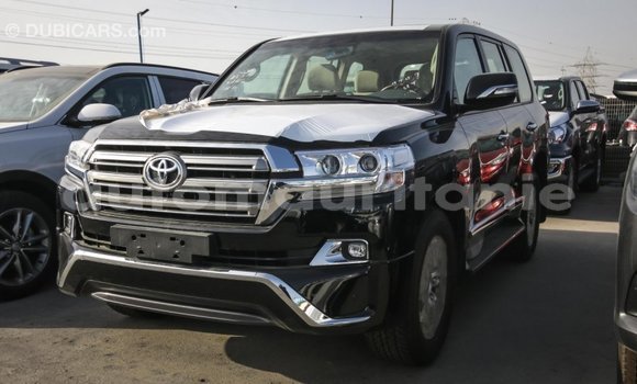 Acheter Import Voiture Toyota Land Cruiser Noir à Import - Dubai, Adrar Acheter Import Voiture Toyota Land Cruiser Noir à Import - Dubai, Adrar