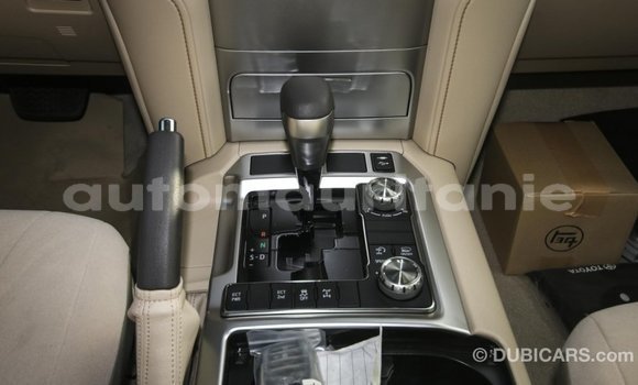 Acheter Import Voiture Toyota Land Cruiser Noir à Import - Dubai, Adrar Acheter Import Voiture Toyota Land Cruiser Noir à Import - Dubai, Adrar