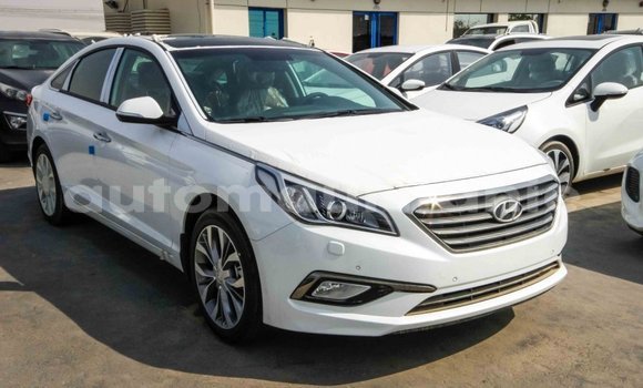 Acheter Import Voiture Hyundai Sonata Blanc à Import - Dubai, Adrar Acheter Import Voiture Hyundai Sonata Blanc à Import - Dubai, Adrar