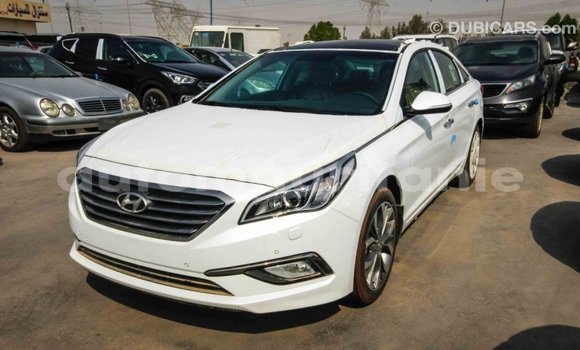 Acheter Import Voiture Hyundai Sonata Blanc à Import - Dubai, Adrar Acheter Import Voiture Hyundai Sonata Blanc à Import - Dubai, Adrar