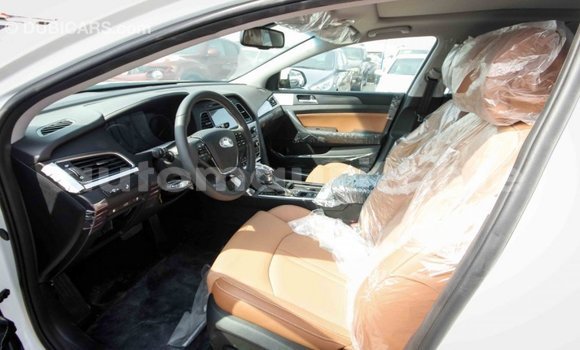 Acheter Import Voiture Hyundai Sonata Blanc à Import - Dubai, Adrar Acheter Import Voiture Hyundai Sonata Blanc à Import - Dubai, Adrar