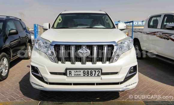 Acheter Import Voiture Toyota Prado Blanc à Import - Dubai, Adrar Acheter Import Voiture Toyota Prado Blanc à Import - Dubai, Adrar