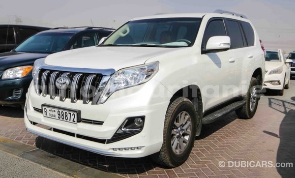Acheter Import Voiture Toyota Prado Blanc à Import - Dubai, Adrar Acheter Import Voiture Toyota Prado Blanc à Import - Dubai, Adrar