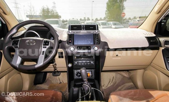 Acheter Import Voiture Toyota Prado Blanc à Import - Dubai, Adrar Acheter Import Voiture Toyota Prado Blanc à Import - Dubai, Adrar