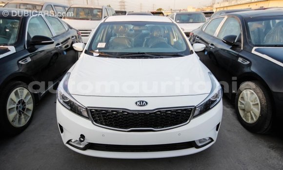 Acheter Import Voiture Kia Cerato Blanc à Import - Dubai, Adrar Acheter Import Voiture Kia Cerato Blanc à Import - Dubai, Adrar