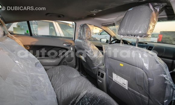 Acheter Import Voiture Kia Cerato Blanc à Import - Dubai, Adrar Acheter Import Voiture Kia Cerato Blanc à Import - Dubai, Adrar