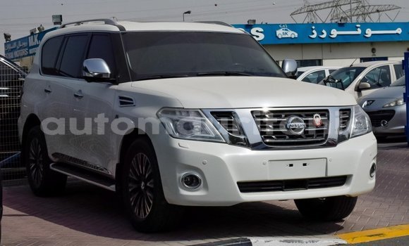 Acheter Import Voiture Nissan Patrol Blanc à Import - Dubai, Adrar Acheter Import Voiture Nissan Patrol Blanc à Import - Dubai, Adrar
