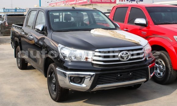 Acheter Import Voiture Toyota Hilux Noir à Import - Dubai, Adrar Acheter Import Voiture Toyota Hilux Noir à Import - Dubai, Adrar