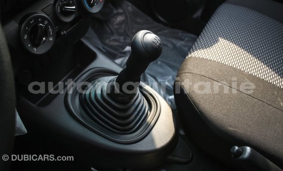 Acheter Import Voiture Toyota Hilux Noir à Import - Dubai, Adrar Acheter Import Voiture Toyota Hilux Noir à Import - Dubai, Adrar